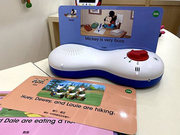 智慧型語言學習機亦具備錄音播放功能